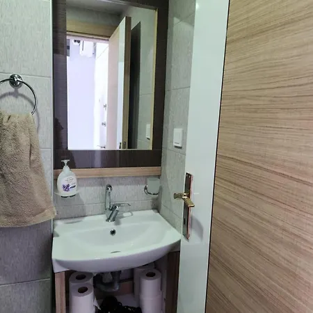 Kuk Apartment